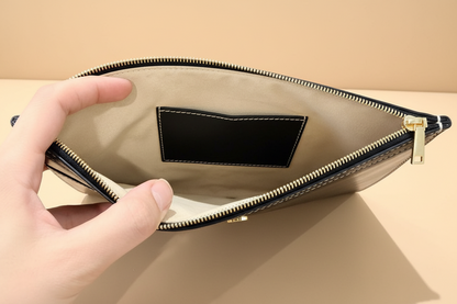 Polene clutch