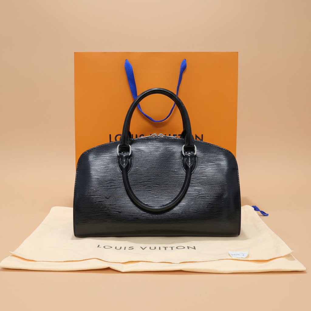 Louis Vuitton Pont Neuf
